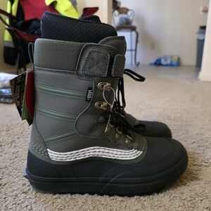 Vans Standard XF Snow MTE Men Size 1.5 Boots Powsurf Wolfgang Nyvelt Green Nby